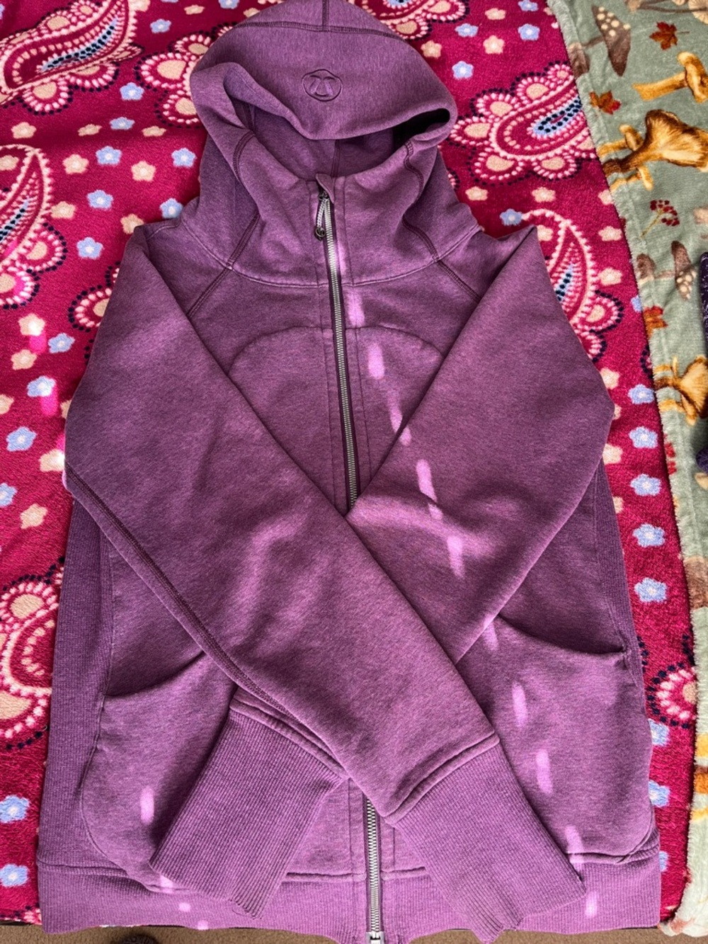 OG LULULEMON SCUBA HOODIE size 8